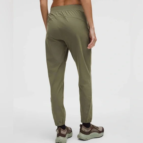 Lululemon Adapted State High-Rise Jogger Magnetic Closures Bay Leaf Size 6 - Picture 7 of 13
